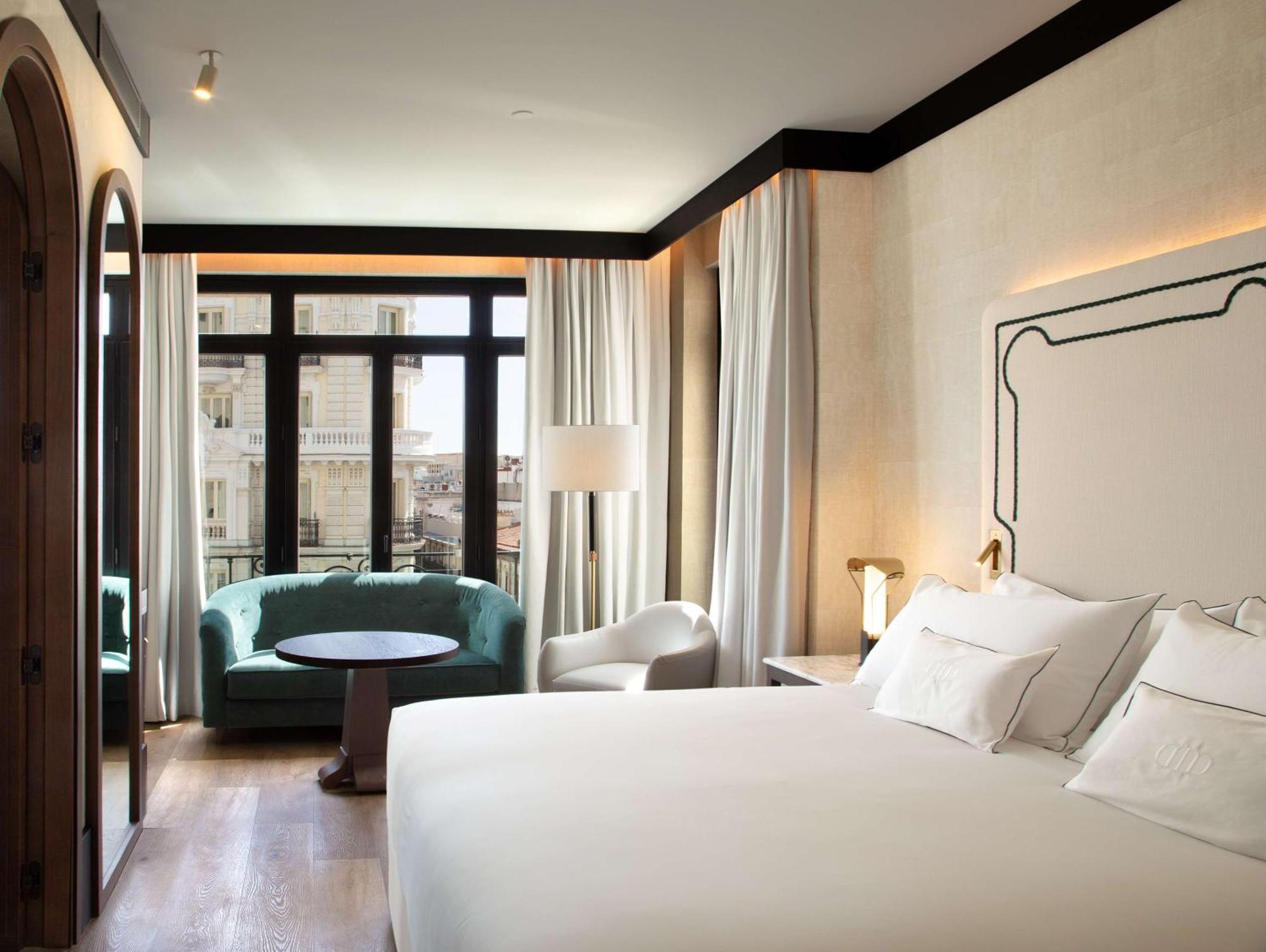Hotel Montera Madrid, Curio Collection By Hilton Экстерьер фото